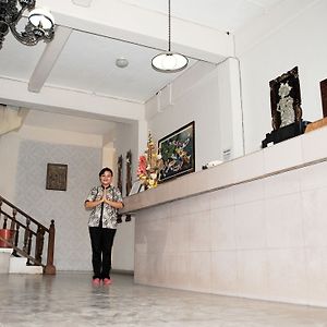 Warna Kedaton Hotel And Meeting